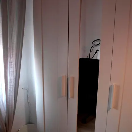 Habitaciones Compartidas Salamanca Apartment *
