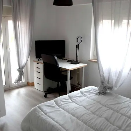 Apartment Habitaciones Compartidas Salamanca *